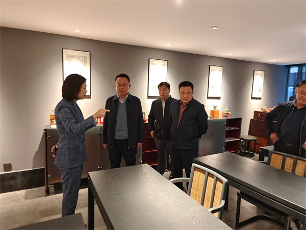 11月17日，洪董陪同汪凱書記一行赴杭州廬境西溪酒店考察調(diào)研1.jpg