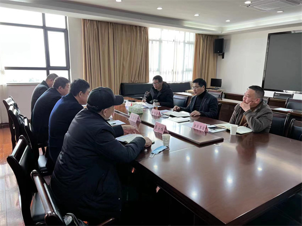 1月11日上午，王奇勇縣長會(huì)見中國水利水電第一工程局有限公司林石洪副總經(jīng)理一行。.jpg